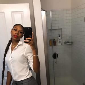 Meet your Posher, Shamia